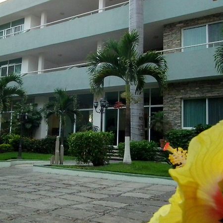 Hotel Laam كويرنافاكا المظهر الخارجي الصورة