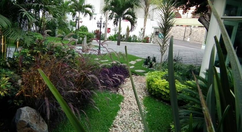 Hotel Laam كويرنافاكا المظهر الخارجي الصورة